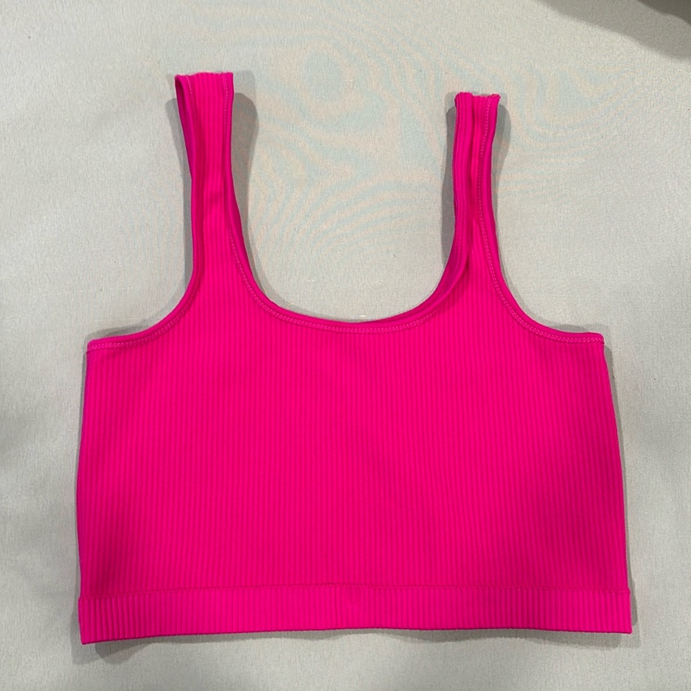 pink seamless tank top